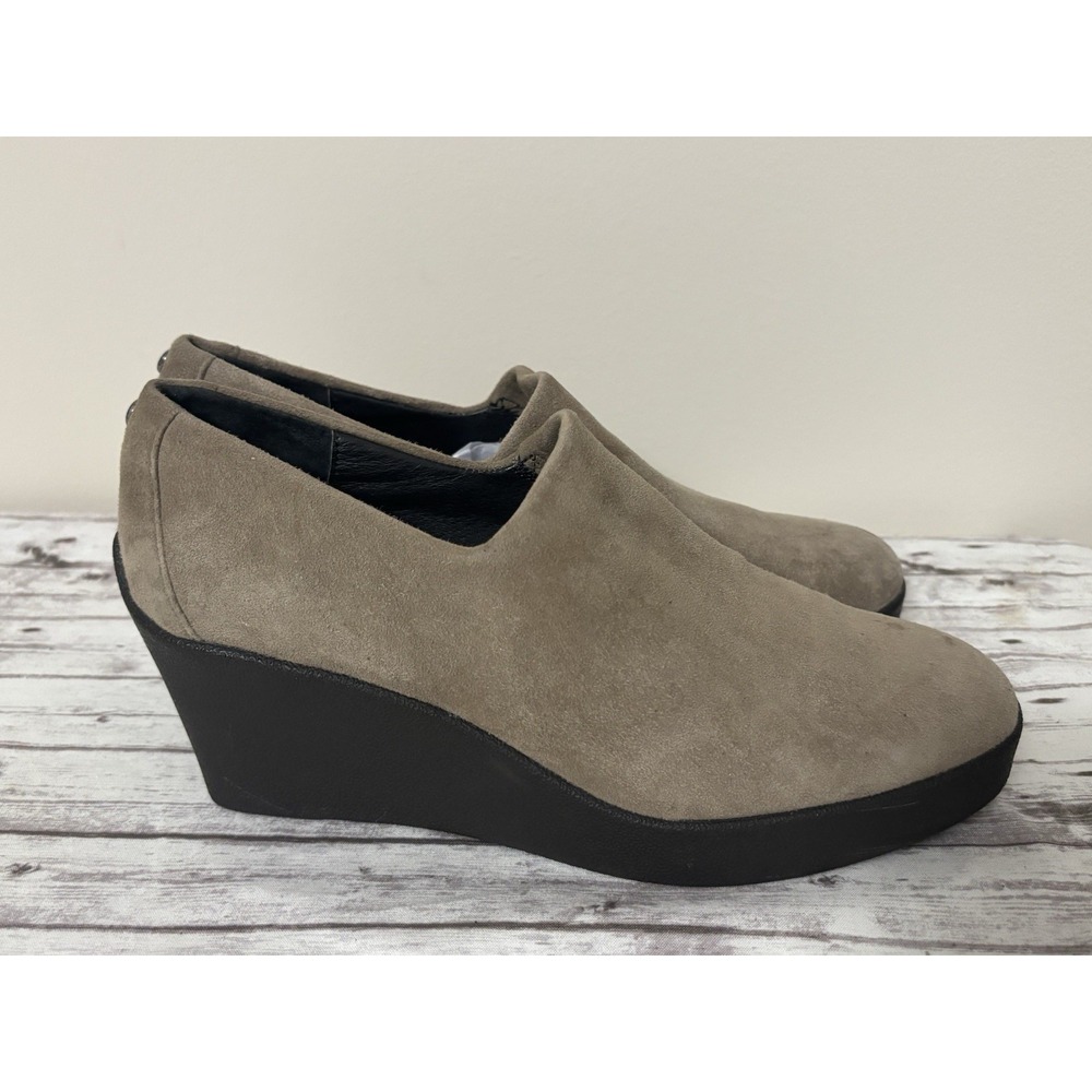 Donald J Pliner Womens M100 Carbon stretch Suede Shoes 8.5 Slip On